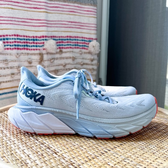 Hoka Arahi 6 Plein Air Blue Fog Road-Running Sneakers Women’s Size 7.5 - Picture 2 of 8